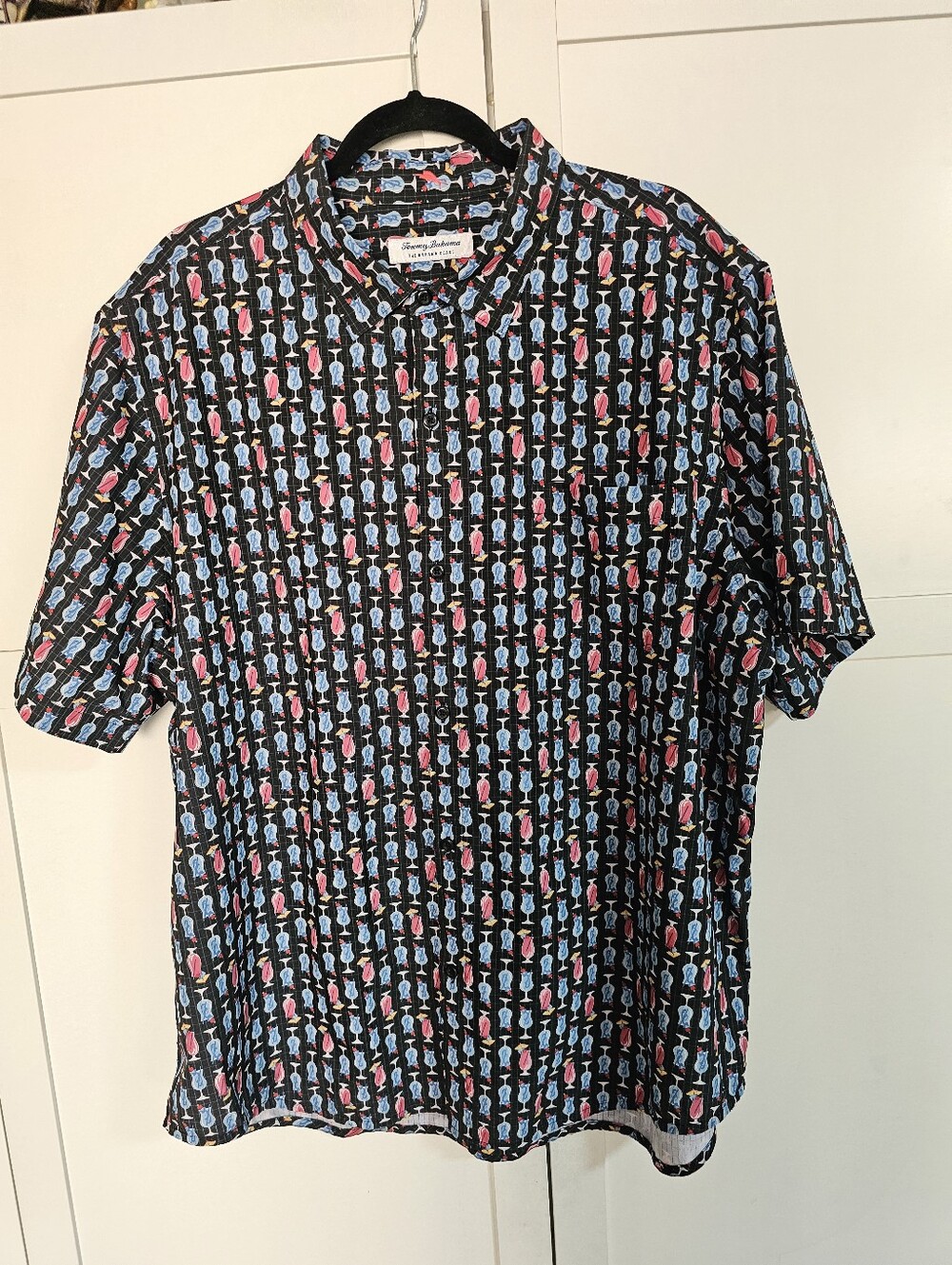 Tommy Bahama Bahama Coast IslandZone Camp Shirt Men's 2XL Cocktail Print Black